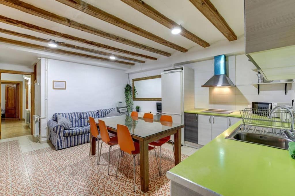 7 Pax Montserrat Ramblas Barcelona Барселона Экстерьер фото