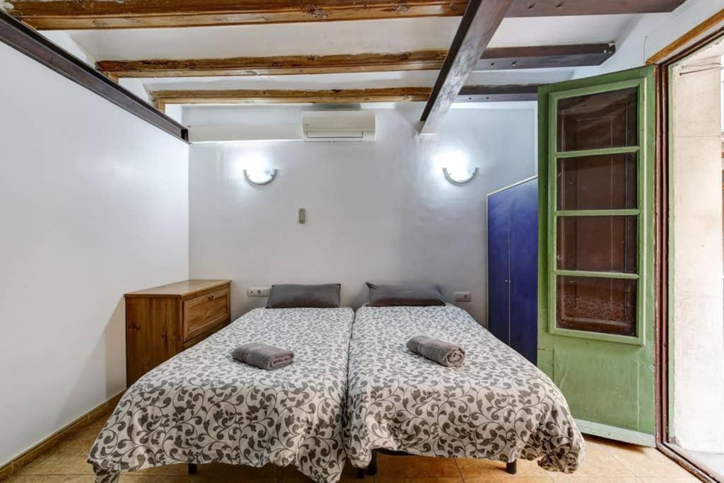 7 Pax Montserrat Ramblas Barcelona Барселона Экстерьер фото
