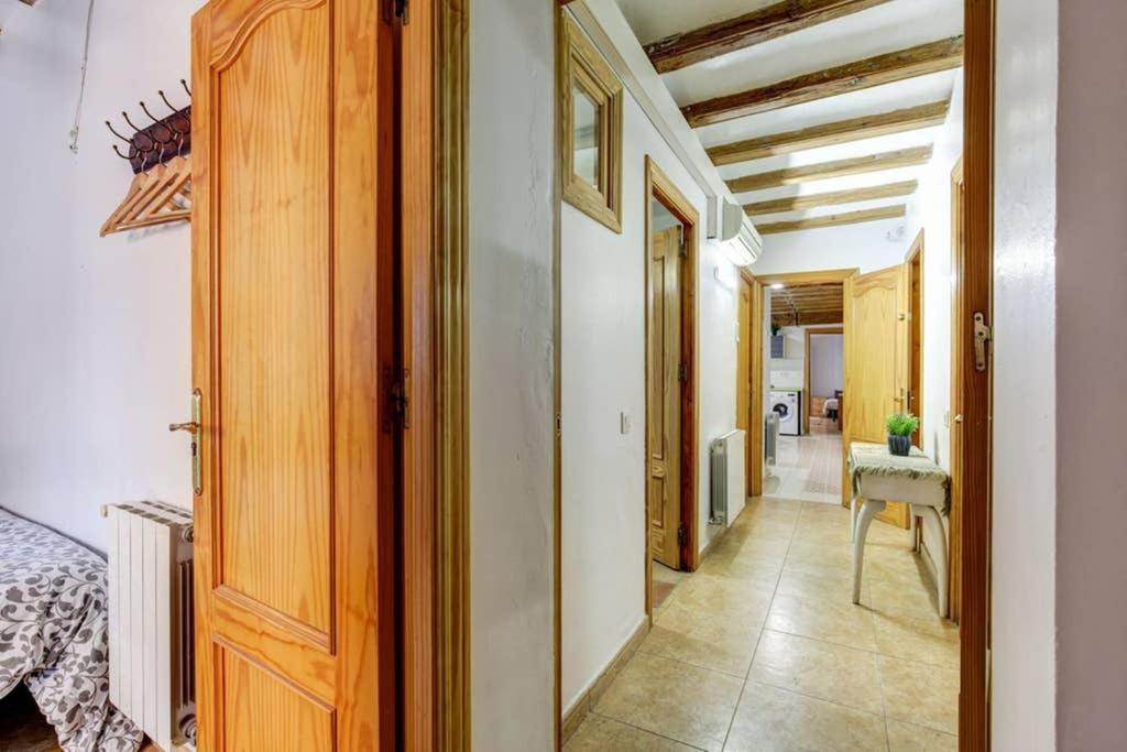7 Pax Montserrat Ramblas Barcelona Барселона Экстерьер фото